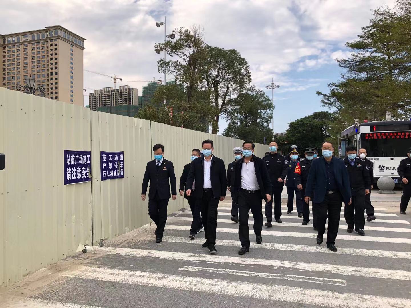 黄锐亮带队检查指导疫情防控工作