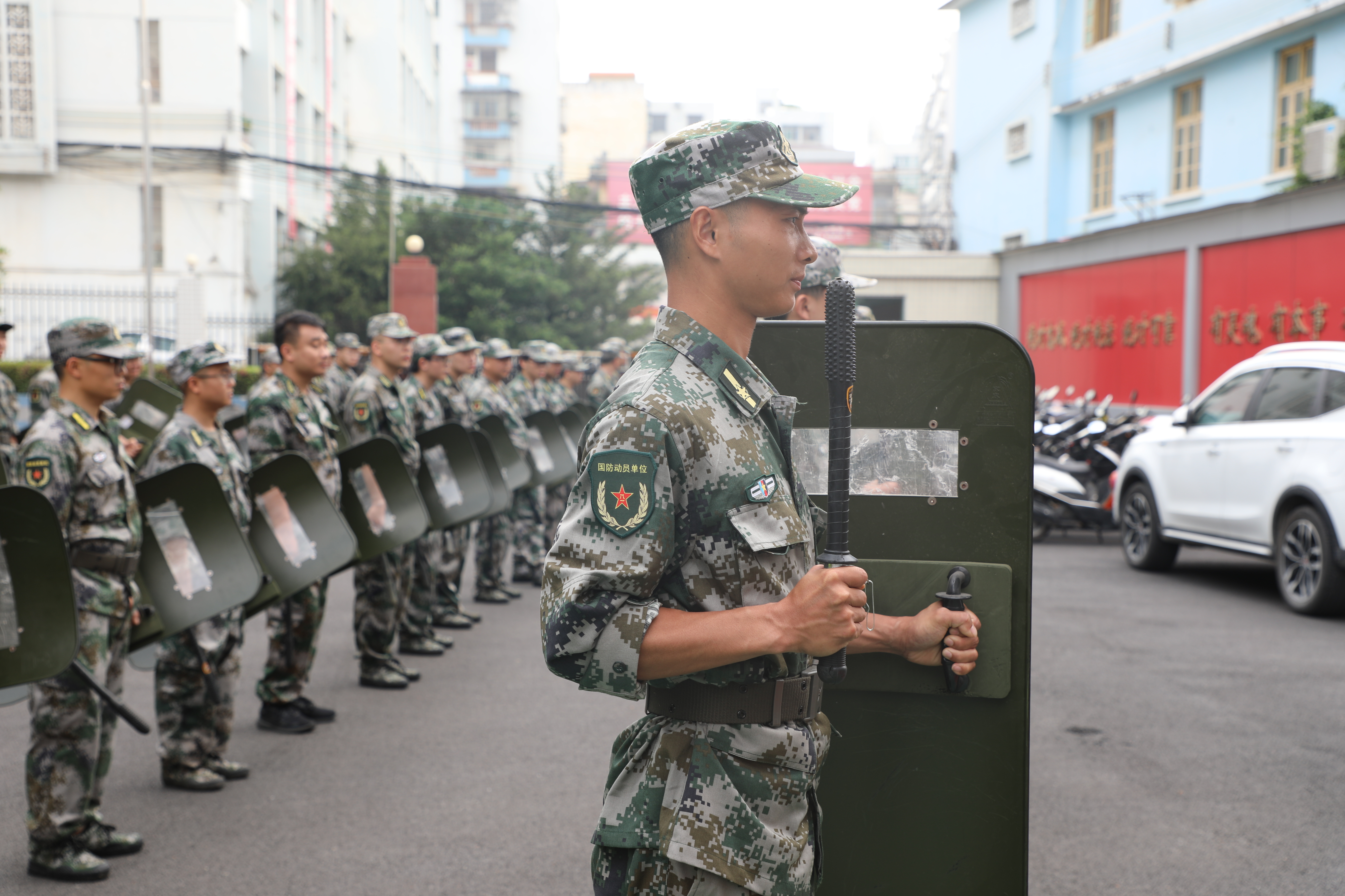 郁南民兵集训1