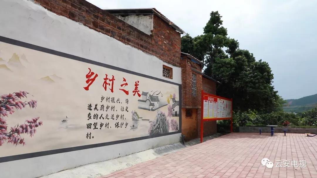 白石镇江村