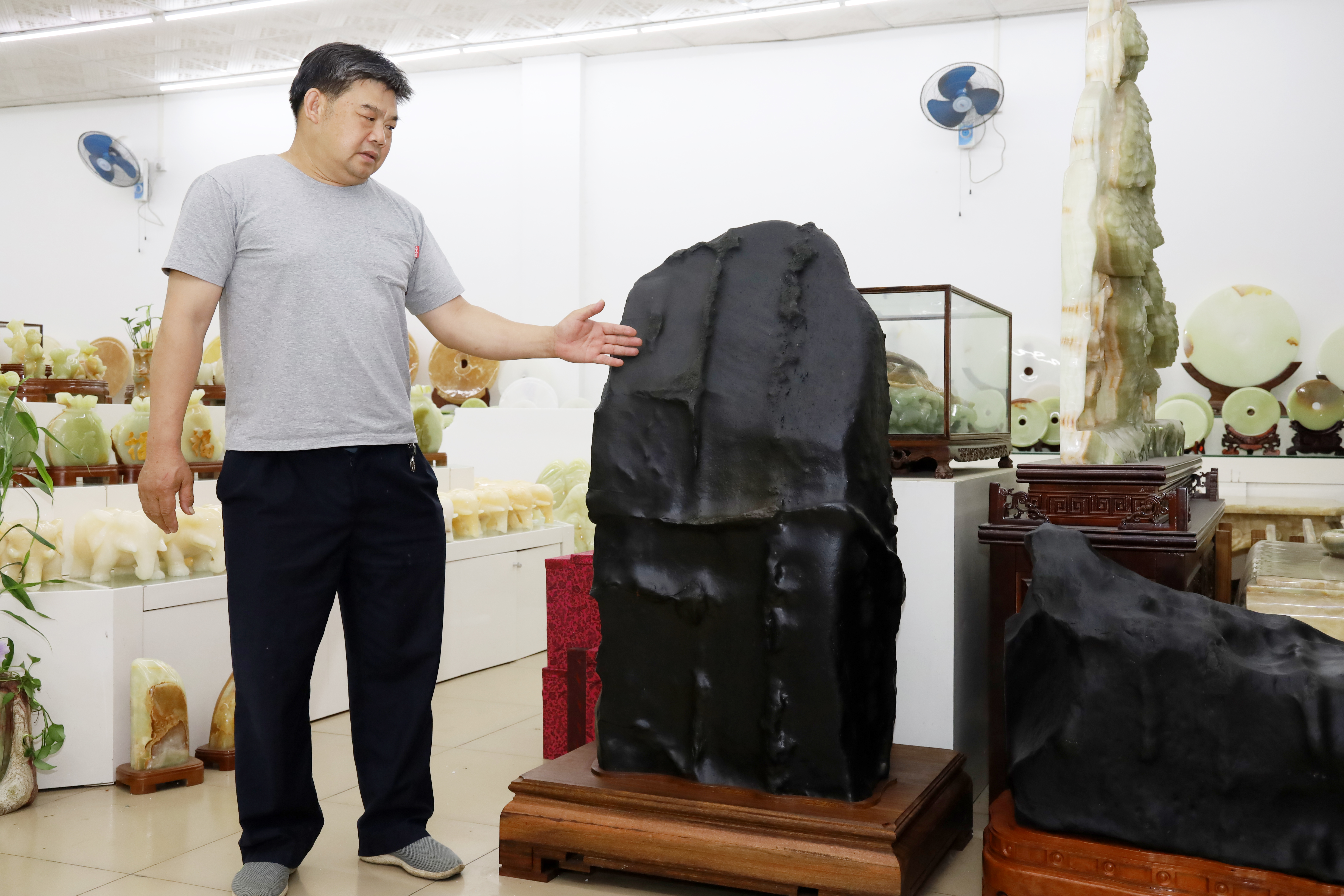 陨石惊现7.1字样