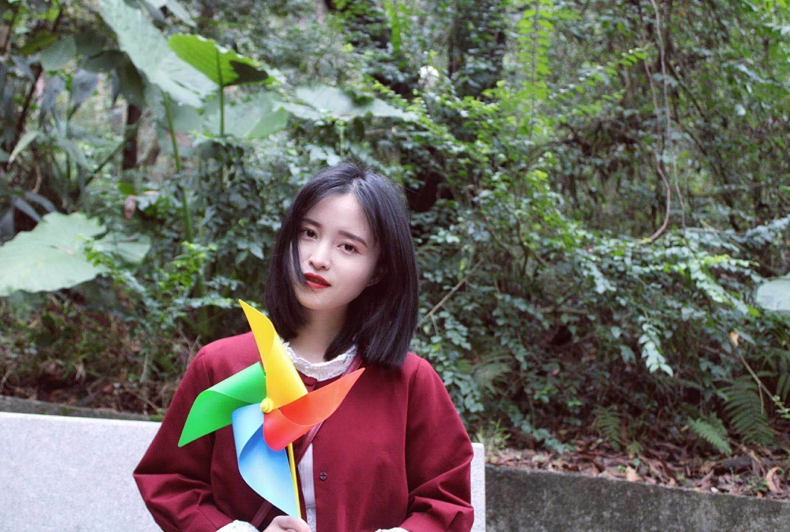 报人风采杨丽