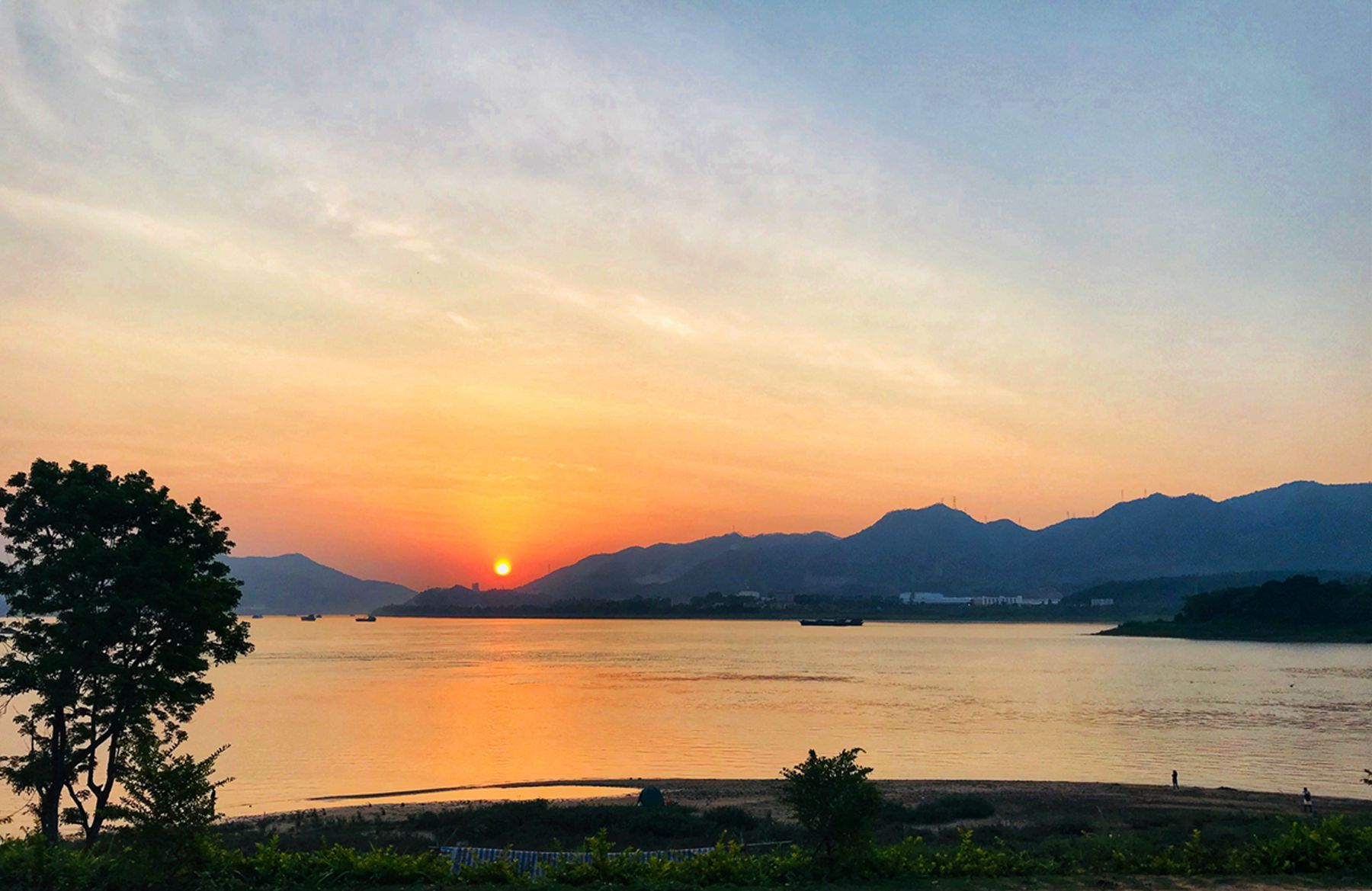 云浮云安西江美景 (4)