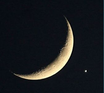 金星合月