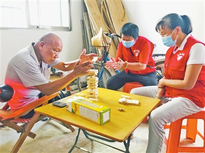 心系耆老 乐享银龄