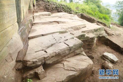 重庆：万州天生城遗址发现宋代多处遗迹和礌石