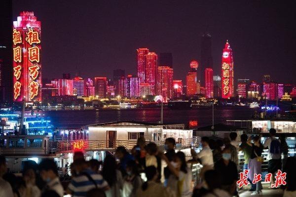 武汉的“热度”回来了 ——疫后武汉首个旅游黄金周观察