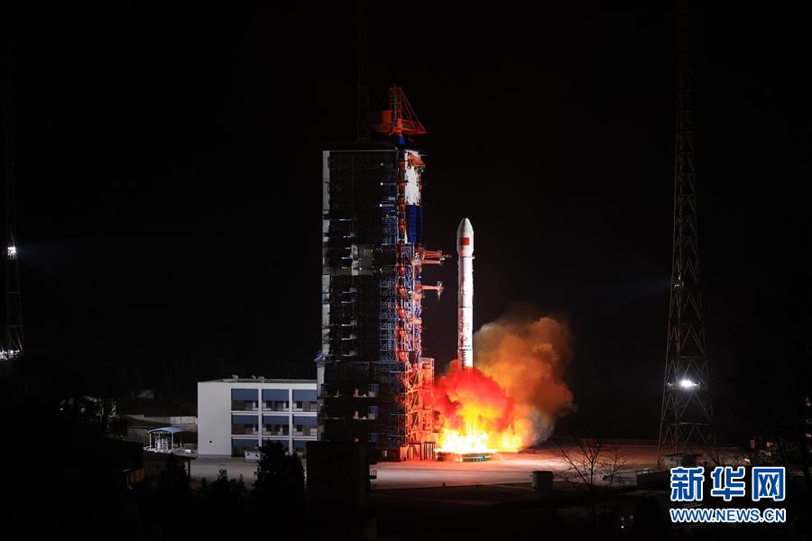 中国成功发射通信技术试验卫星六号