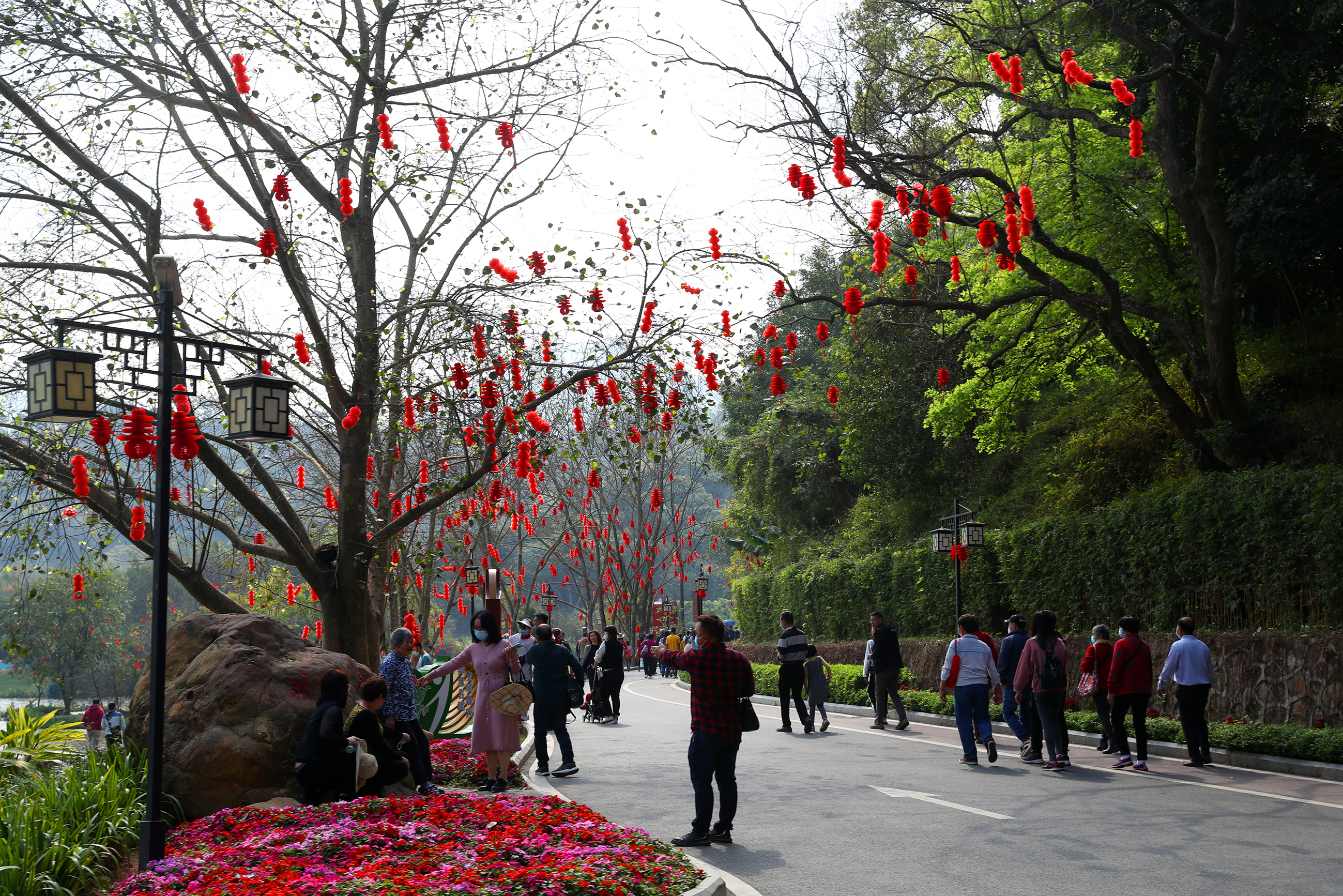 就地过年带旺春节游