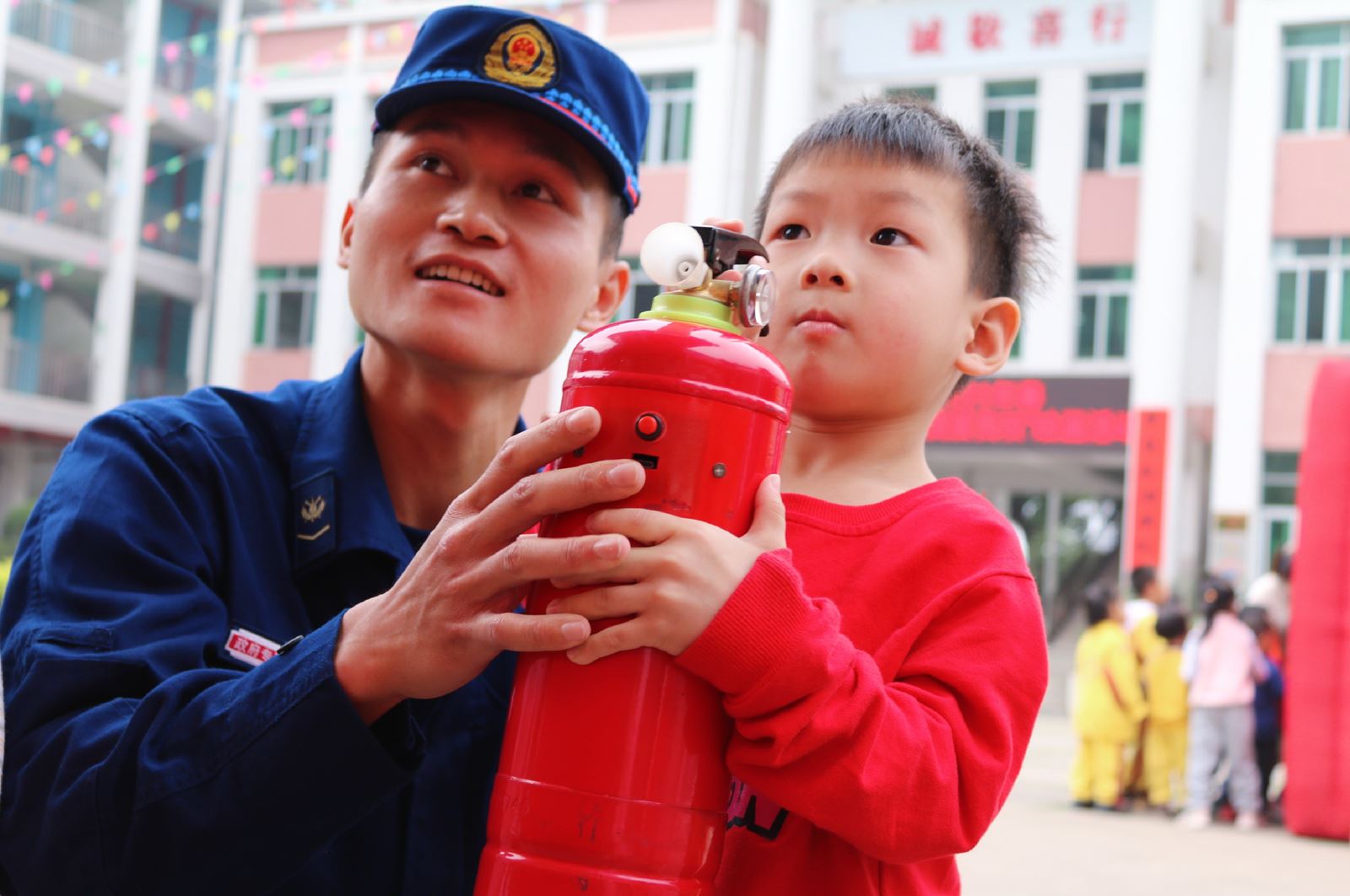 我长大了也想当一名消防员1