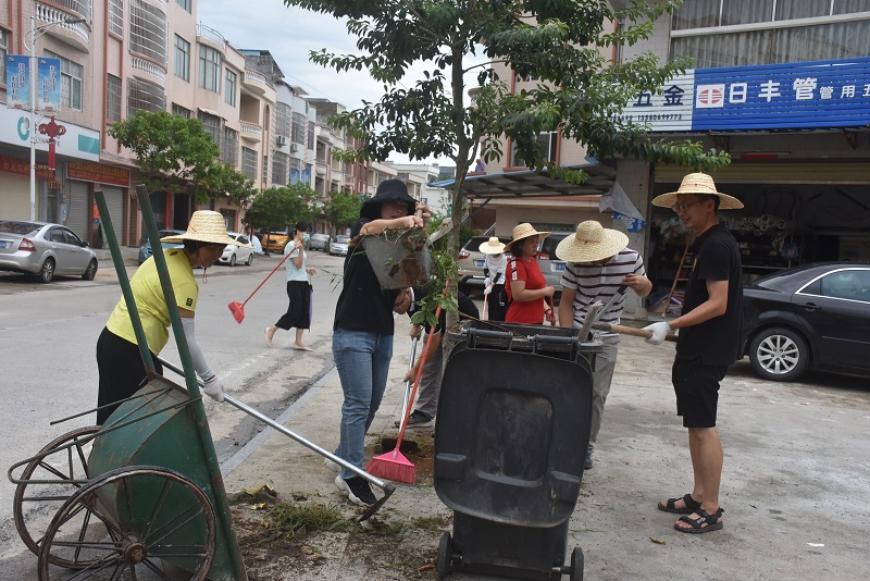 郁南桂圩:环境整治无死角,提升圩镇颜值