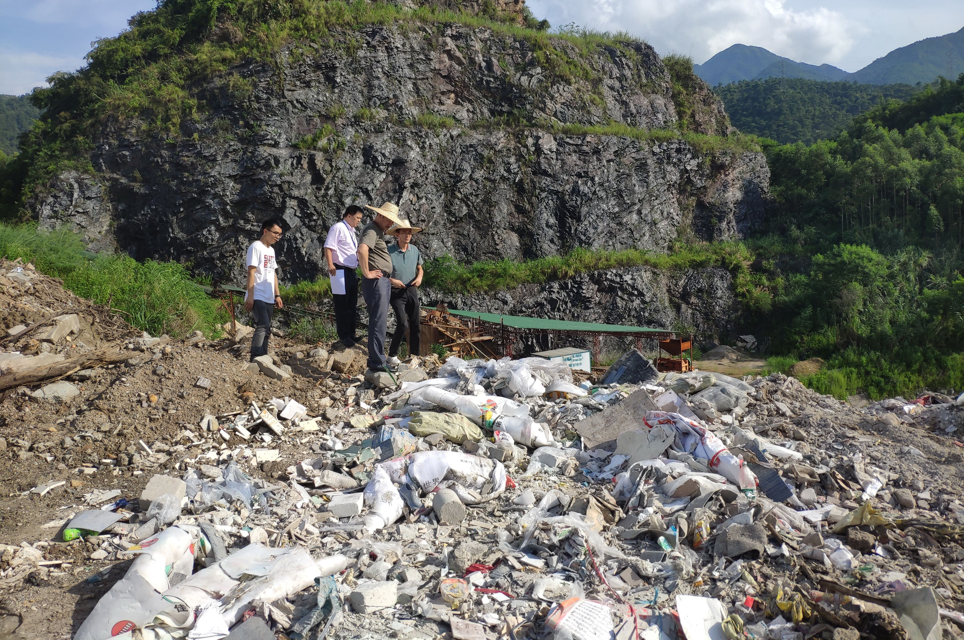 云安区住建局“硬核”环保不松劲 查处230吨违规跨市转移建筑垃圾